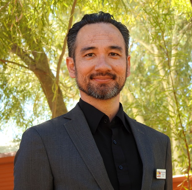 CEO Robert Jennings